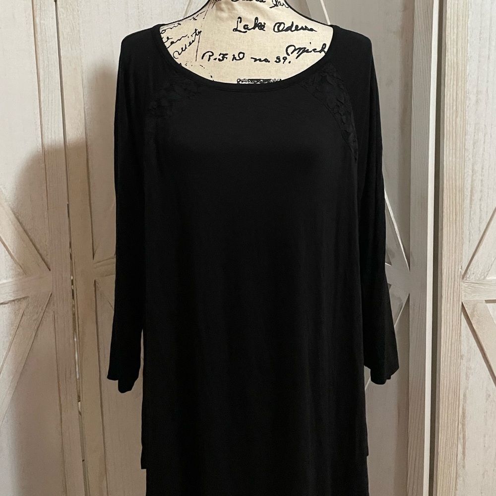 LANE BRYANT EUC LACE ACCENT TUNIC TEE 18/20